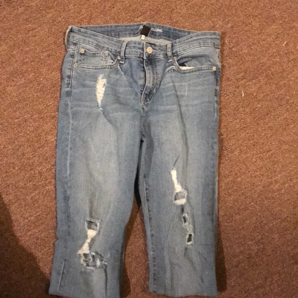 Long distressed jeans